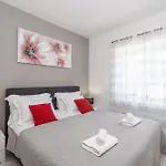 Petmat - With Private Pool And 6 Bedrooms וילה
