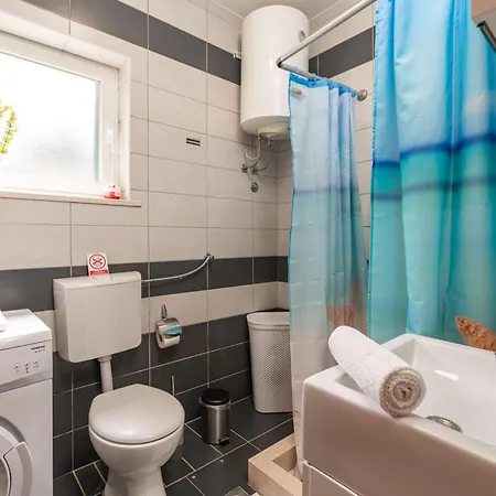 Petmat - With Private Pool And 6 Bedrooms Willa *