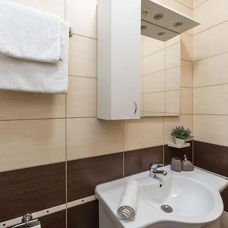 Petmat - With Private Pool And 6 Bedrooms Willa Dubrownik