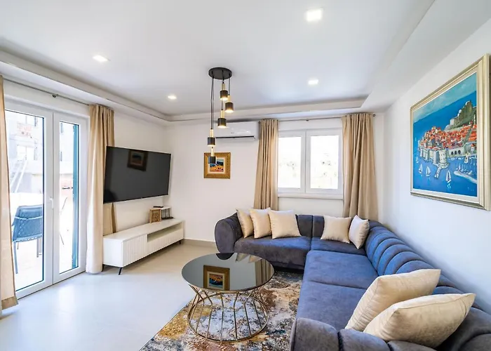 Villa Petmat - With Private Pool And 6 Bedrooms