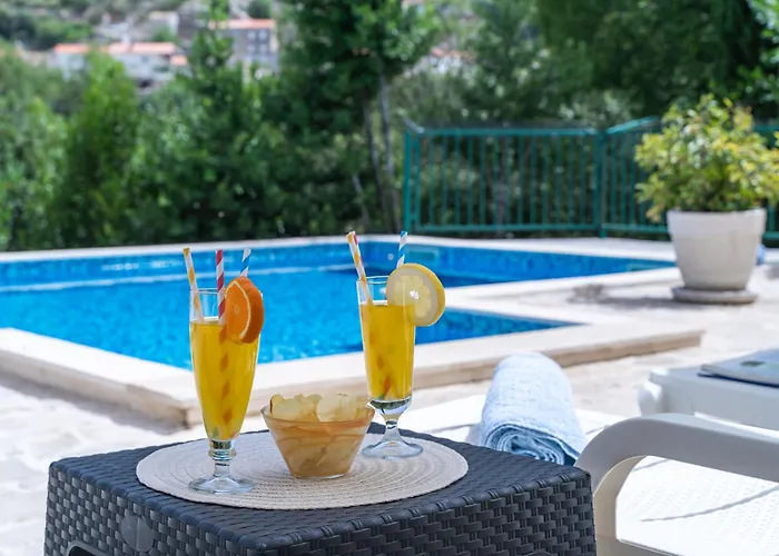 Petmat - With Private Pool And 6 Bedrooms Dubrovnik