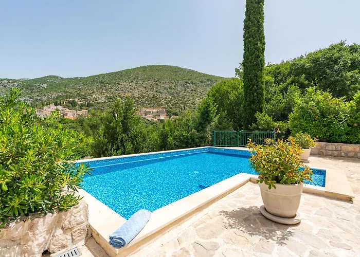Villa Petmat - With Private Pool And 6 Bedrooms Dubrovnik