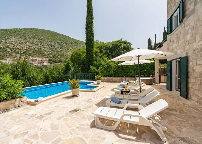 Petmat - With Private Pool And 6 Bedrooms Dubrovnik