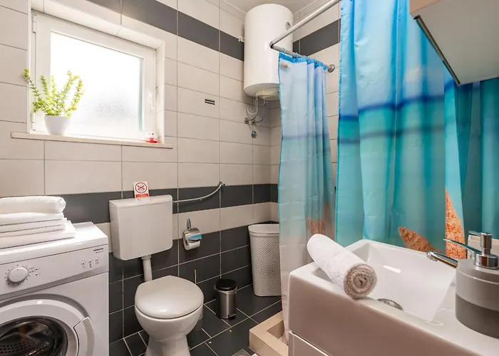 Petmat - With Private Pool And 6 Bedrooms Villa *