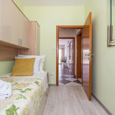 Vila Petmat - With Private Pool And 6 Bedrooms *