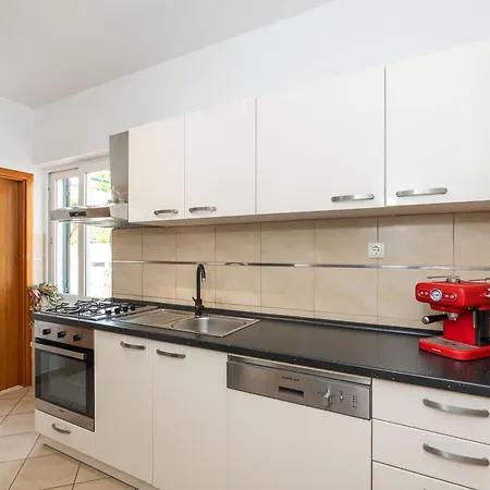 Vila Petmat - With Private Pool And 6 Bedrooms Dubrovník