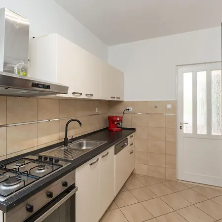 Petmat - With Private Pool And 6 Bedrooms Villa
