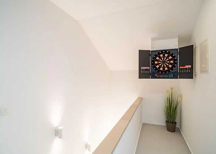 Petmat - With Private Pool And 6 Bedrooms