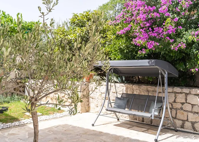 Villa Petmat - With Private Pool And 6 Bedrooms