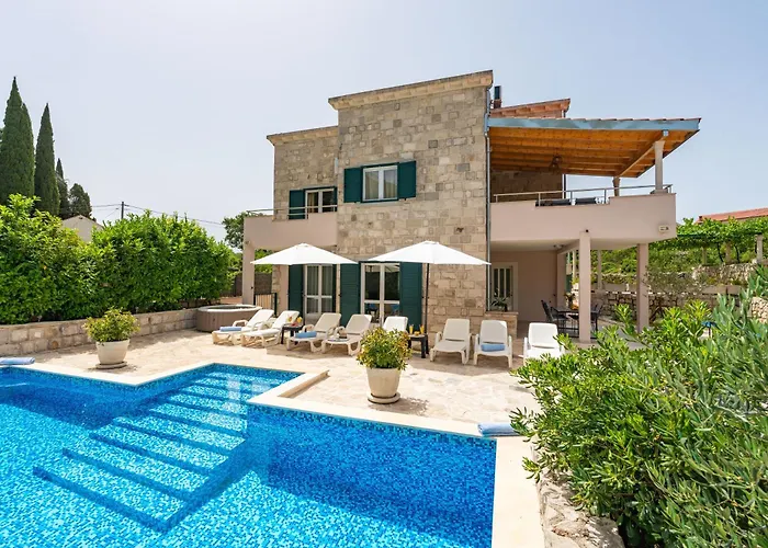Petmat - With Private Pool And 6 Bedrooms Dubrovnik