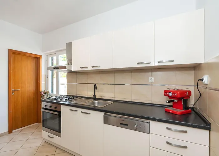 Villa Petmat - With Private Pool And 6 Bedrooms Dubrovnik