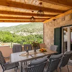 Petmat - With Private Pool And 6 Bedrooms Villa *